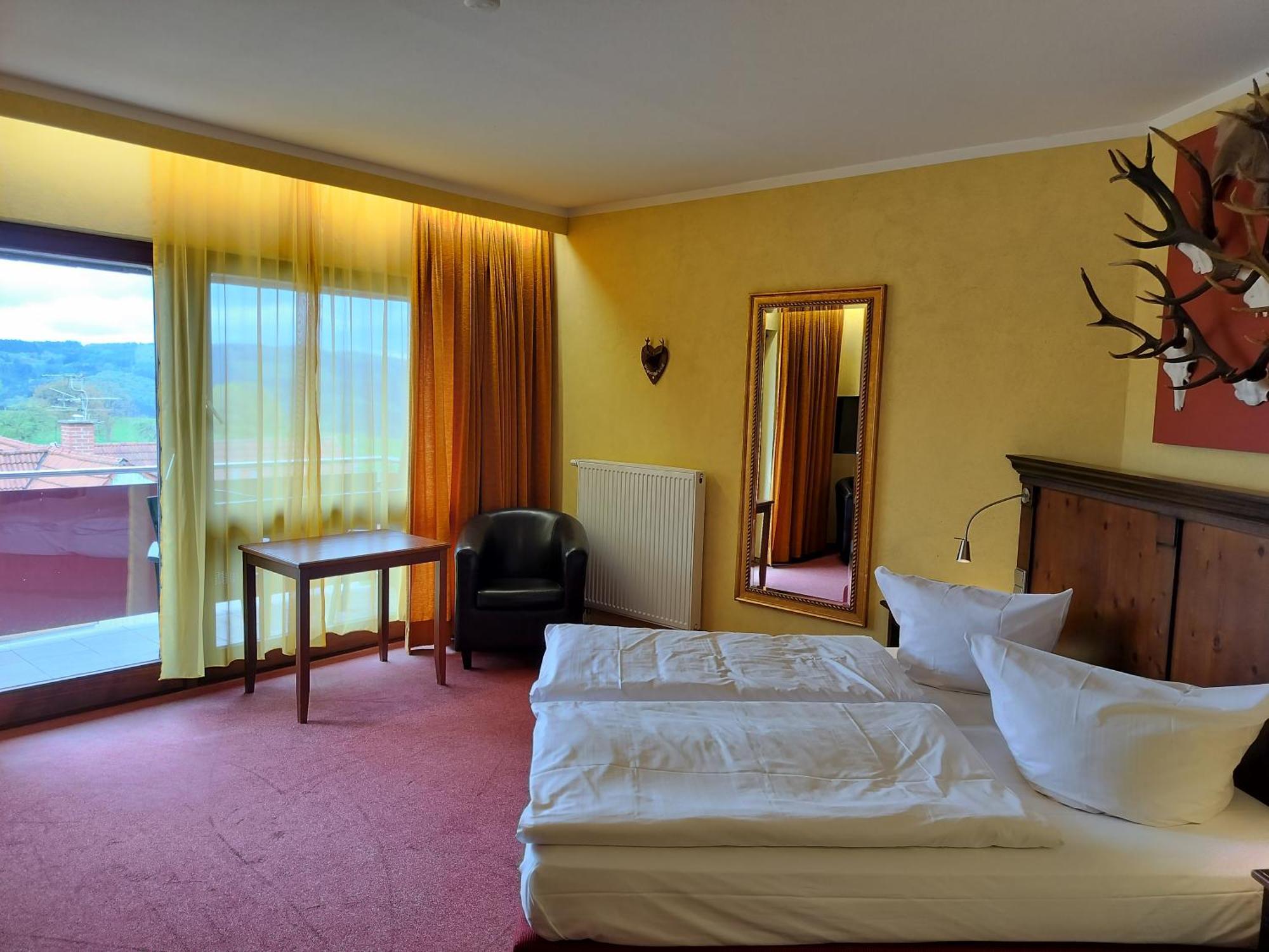 Hotel Hirsch Rothenberg Exterior photo