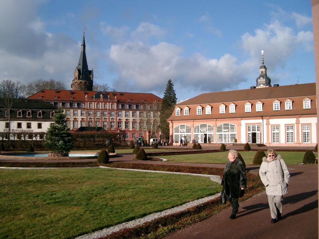 Hotel Hirsch Rothenberg Exterior photo